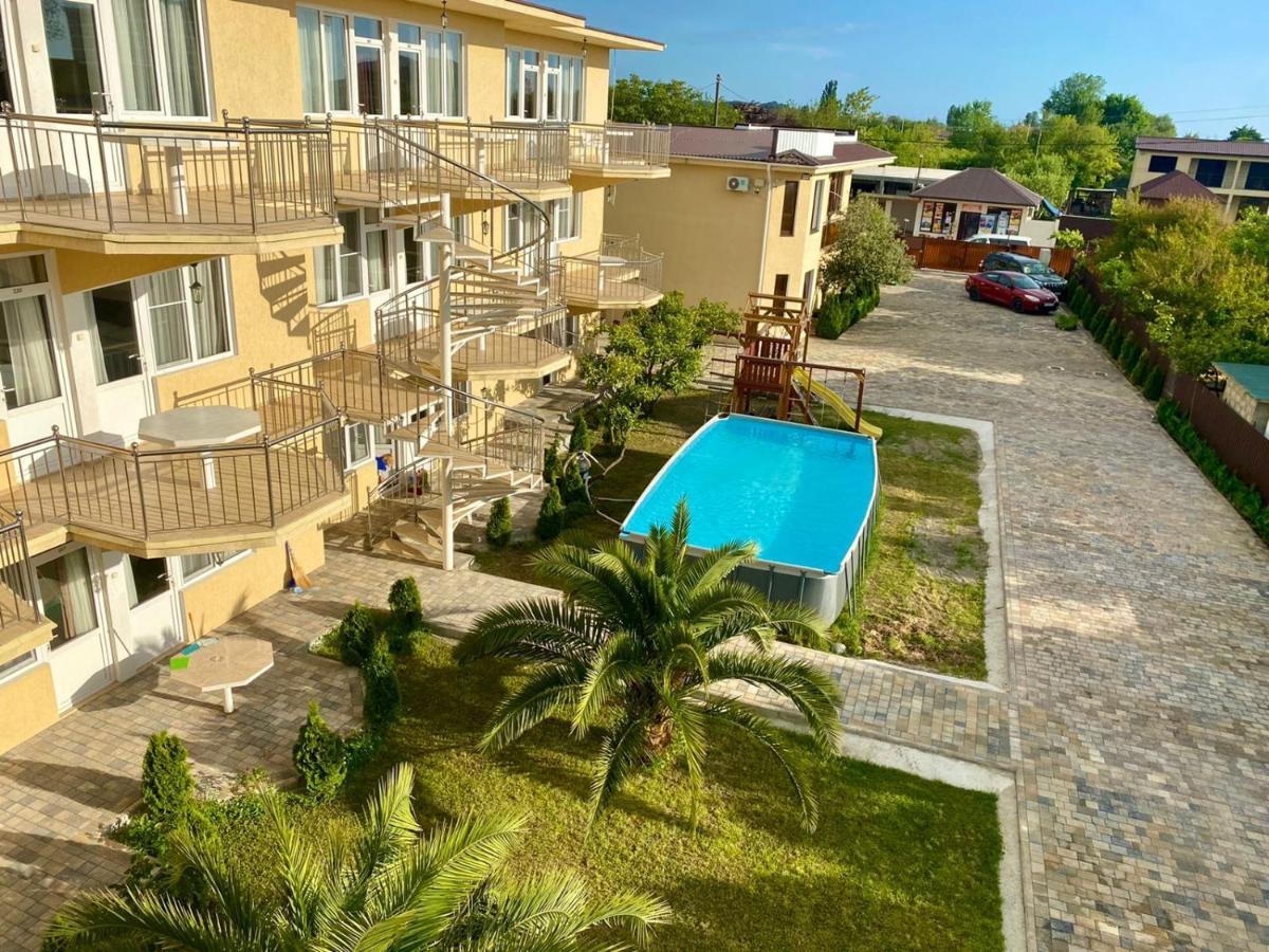Mini Hotel Diva Alakhadzi Exterior foto